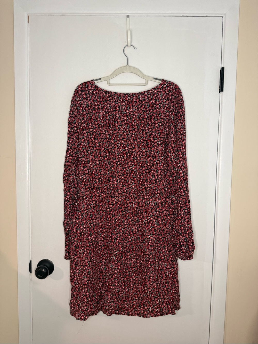 LOFT Red Floral Long Sleeve Button-Front Dress with adjustable sides - Picture 8 of 8